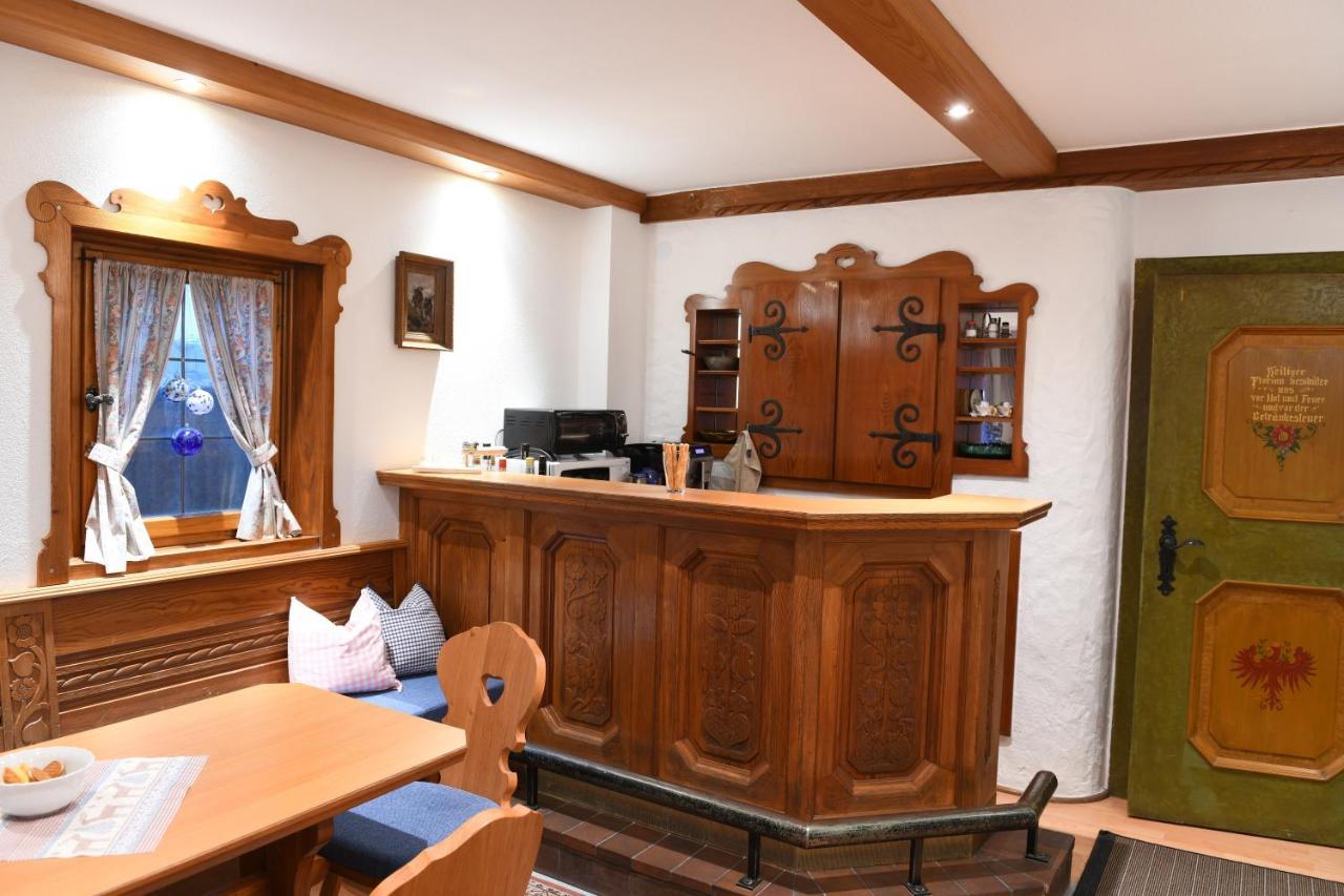 Holzschnitzers Appartements Ehrwald Ngoại thất bức ảnh