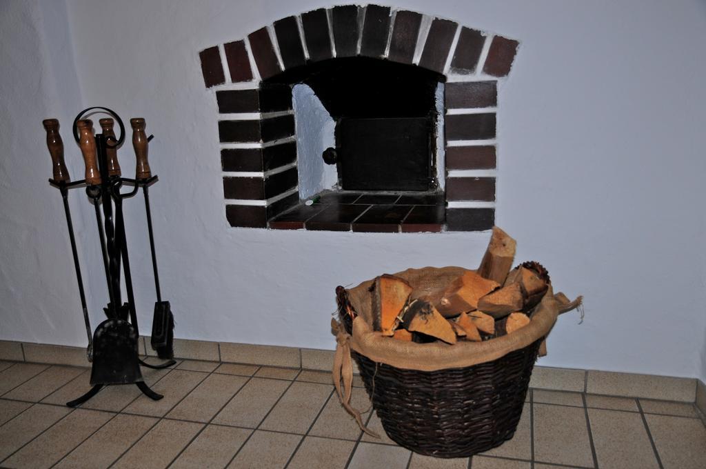 Holzschnitzers Appartements Ehrwald Ngoại thất bức ảnh