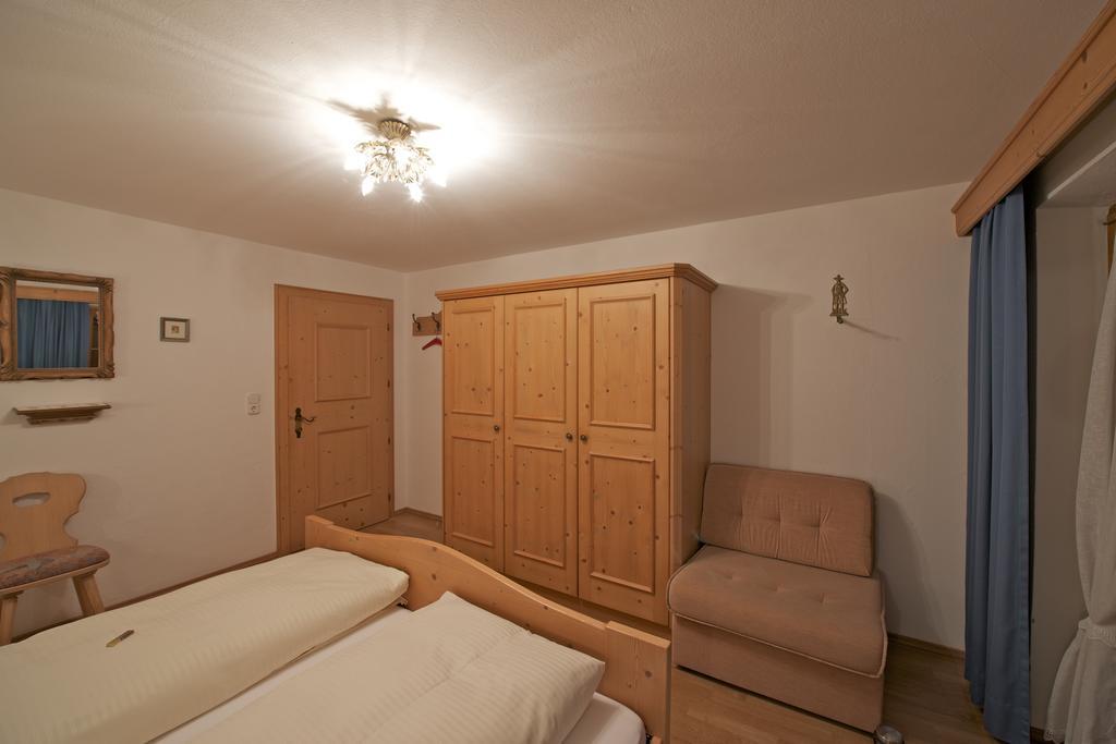 Holzschnitzers Appartements Ehrwald Ngoại thất bức ảnh