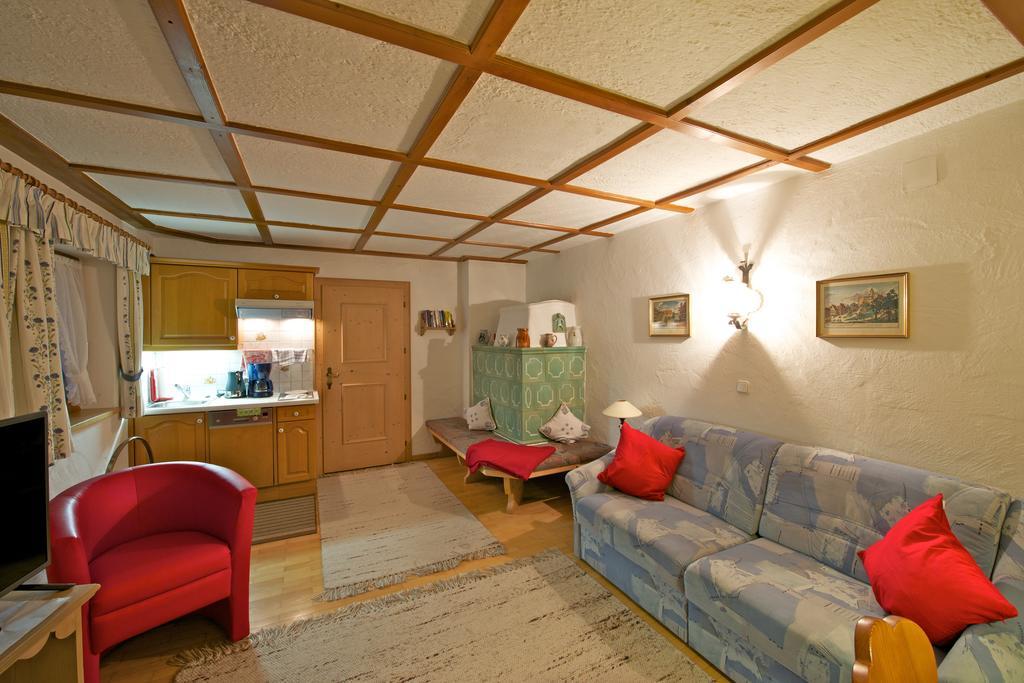 Holzschnitzers Appartements Ehrwald Ngoại thất bức ảnh