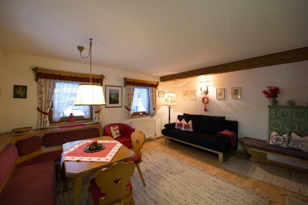 Holzschnitzers Appartements Ehrwald Ngoại thất bức ảnh